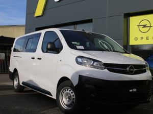 Opel Vivaro MPV 9 Seater 252 - Image 2