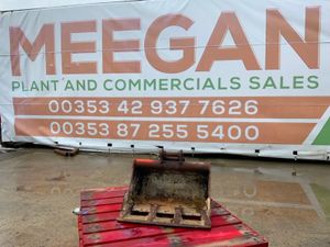 24" MINI DIGGER BUCKET.....30mm PINS....90100 - Image 2