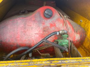 Diesel Bowser 1000litre with manual pump - Image 2