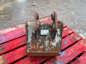 12" MINI DIGGER BUCKET......30mm PINS......1227/2 - Image 3
