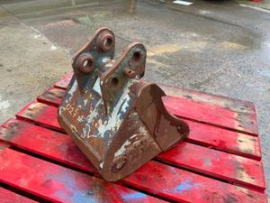 12" MINI DIGGER BUCKET......30mm PINS......1227/2 - Image 4