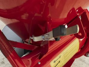 Fressori F500 Fertilizer Spreader - Image 3