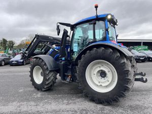 Valtra N175 c/w Q5 Loader - Image 3