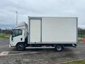 2020 Isuzu Boxvan - Image 4