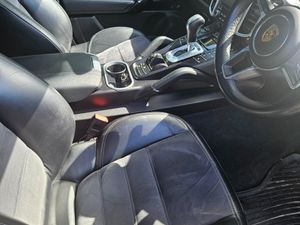 Porsche Cayenne 2017 - Image 2