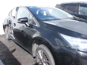 Toyota Avensis 2.0 D-4D Excel, 2016  (Damaged) - Image 3