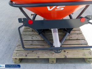 Kubota VS500 10cwt Fertiliser Spreader - Image 4