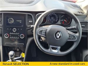 Renault Megane Play TCE 140 GPF My18 5DR - Image 2