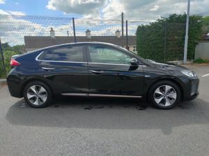 HYUNDAI IONIQ EV - Image 4