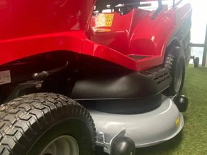 New Honda HF2625 Ride-on Lawnmower - Image 2