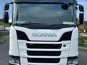 New & unregistered Scania R410 6x2 CNG. Ref: 2444 - Image 4