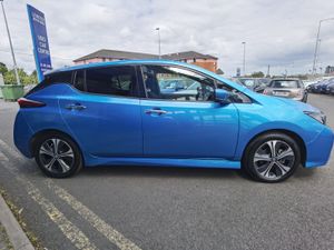 NISSAN LEAF 40KWH SV PREMIUM - Image 4