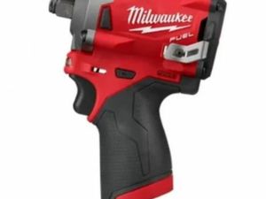 Milwaukee Kit Impact Wrench / Inflator 12V - Image 3