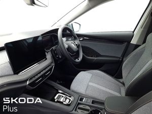 Skoda Octavia Selection BOX 1 5tsi 115HP DSG Pack - Image 4