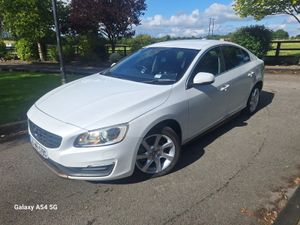 Volvo S60 Automatic with leather - Image 4