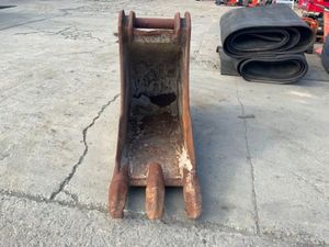 24" MILLAR SCOOP BUCKET...80mm PINS......150. - Image 4