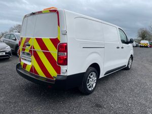 Vauxhall Vivaro - Image 4