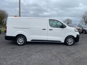 Vauxhall Vivaro - Image 3