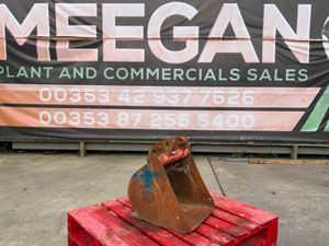 18" STRICKLAND BUCKET......35mm PINS......1385. - Image 2