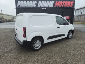 211 Citroen Berlingo Enterprise - Image 2