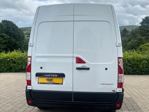 2022 (222 Reg) Renault Master 135 Business+ AirCon - Image 3