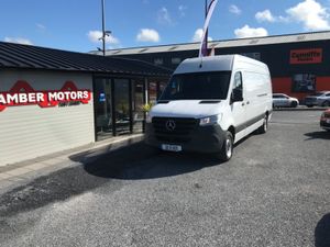 Mercedes-Benz Sprinter 2021 - Image 2