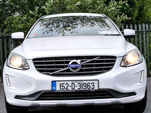 2015 Volvo XC60 2.0  D4 181BHP *NICE SPEC* - Image 2