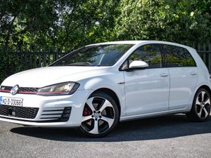 2014 Golf GTI DSG *VERY LOW MILEAGE* WHITE KEYLESS - Image 3