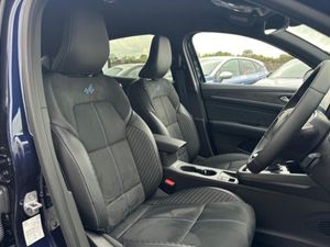 Renault Arkana 242 REG E-tech Espirit Alpine Hybr - Image 4