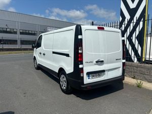 Renault Trafic Ll30 Blue dCi 150 Business Demo - Image 3