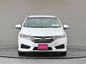 Honda Grace  half Leather reverse Cam front Park - Image 2