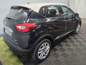 SALE! 2017 Renault Captur 1.5 dCi Intense - Image 3