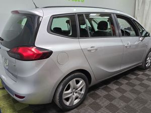 2015 Vauxhall Zafira Tourer 2.0 DCTI - Image 4