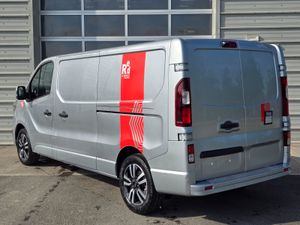 Renault Trafic Exclusive 150BHP Auto - Image 3