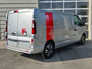 Renault Trafic Exclusive 150BHP Auto - Image 4