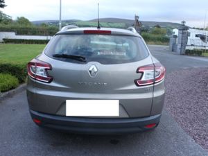 Renault Grand Megane 1.5 DCI Dynamique, 2012 - Image 2