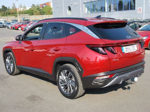 Hyundai Tucson 2WD Executive Plus - Image 3