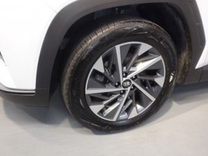 Hyundai Tucson Executive 1.6l Diesel SUV - Image 3