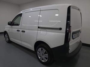 Volkswagen Caddy 2021 - Image 2