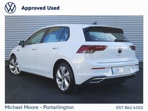 Volkswagen Golf 2.0 TDI 115HP Style - Image 4