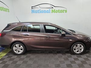 2017 Vauxhall Astra Design 1.6 CDTi Estate - Image 3