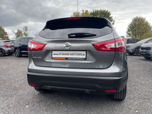 Nissan Qashqai LOW km - Image 3