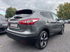 Nissan Qashqai LOW km - Image 4