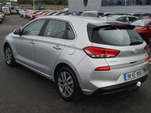 Hyundai i30 1.6 Diesel Deluxe Plus - Image 3