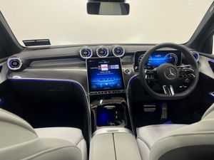 Mercedes-Benz GLC GLC 300 e 4 Matic Phev Panorami - Image 2