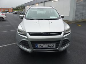 Ford Kuga SUV / 2015 / 2.0 Diesel / Manual - Image 2