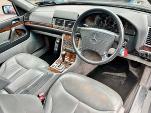 1992 MERCEDES S CLASS SEL 600 6.0 V12 - LOW MILES - Image 4