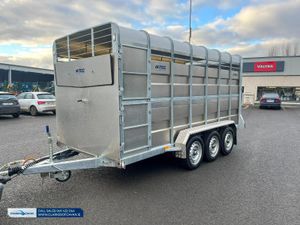 New M-Tec 14ft x 6ft Tri axle Livestock Trailer - Image 2