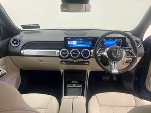 Mercedes-Benz GLB GLB 180 Progressive Line 7 Seat - Image 4