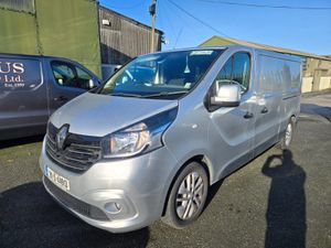 Renault Trafic 2018 Sport LWB Alloys - Image 3